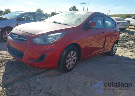 2012 Hyundai Accent Gs z USA, uszkodzony, nr VIN KMHCT5AE2CU021453